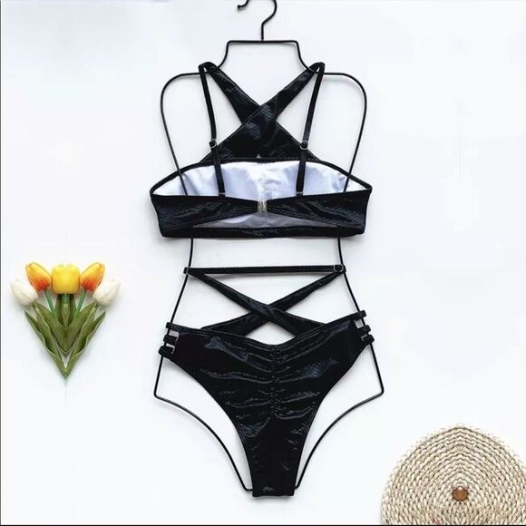 NWOT LADIES bikini swimwear - Picture 2 of 4